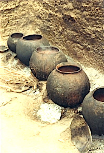 Cooling the wort, Burkina Faso (Serge Chauve, 1987)